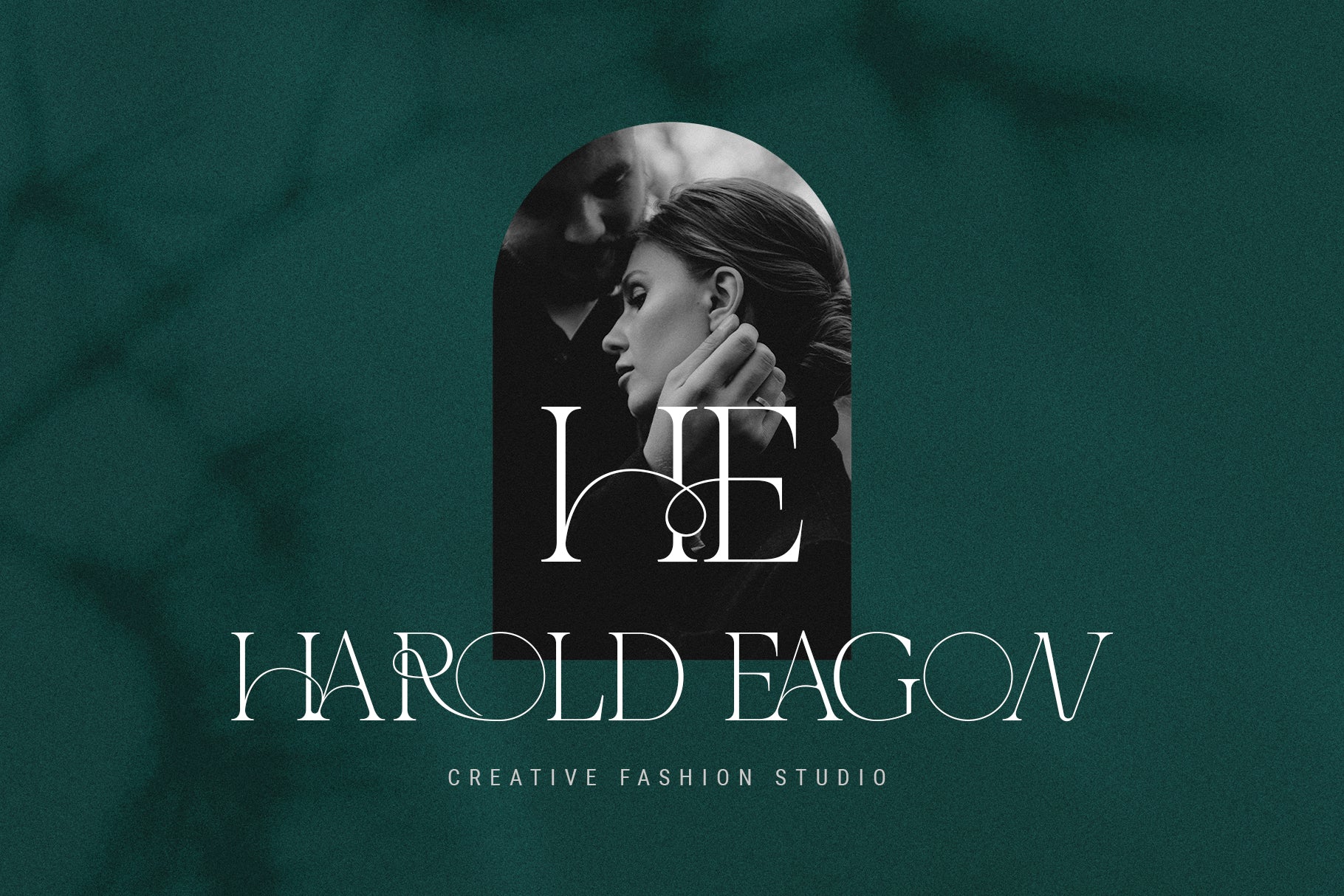 The French Kiss Royal Typeface